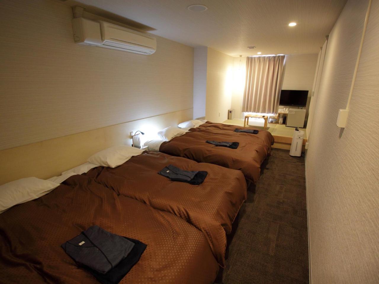 Takamatsu Century Hotel Экстерьер фото